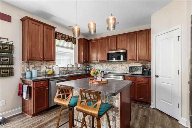 365 Mahogany Drive, Thomasville, NC 27360