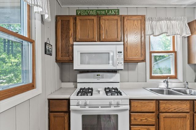 28264 Sunberg Road, Mora, MN 55051