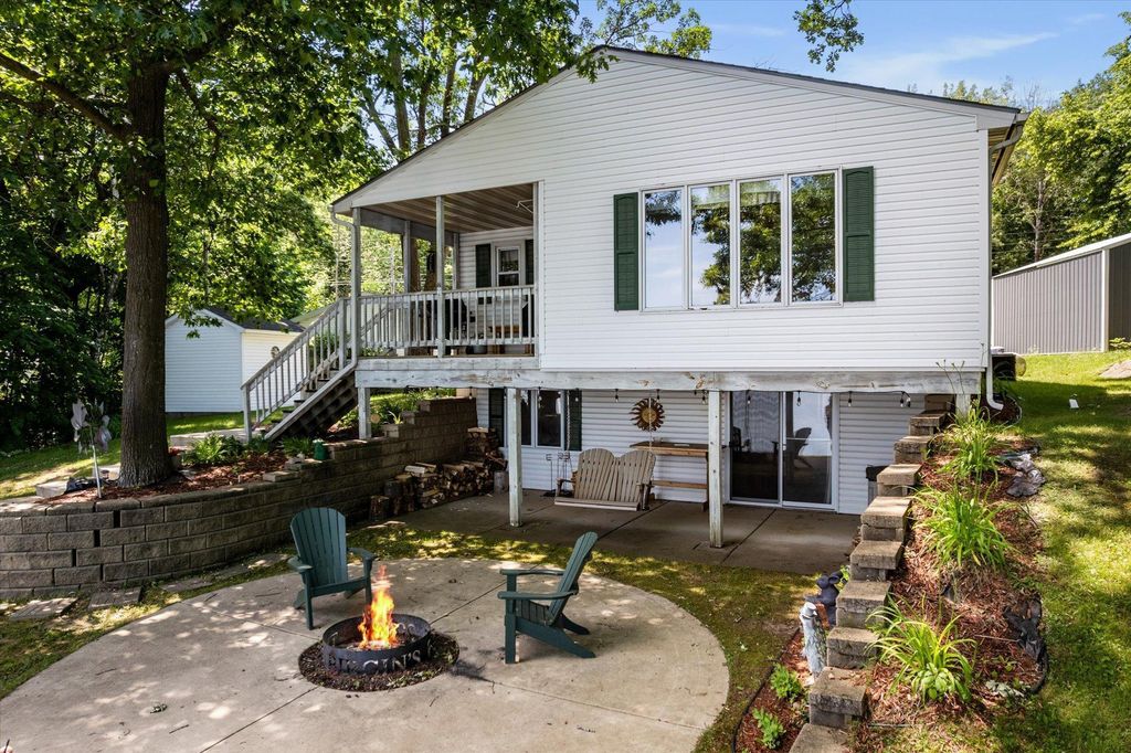 28264 Sunberg Road, Mora, MN 55051