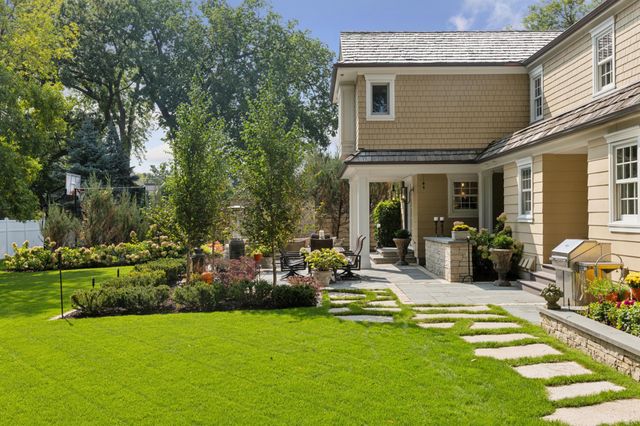 5325 Wooddale Avenue, Edina, MN 55424