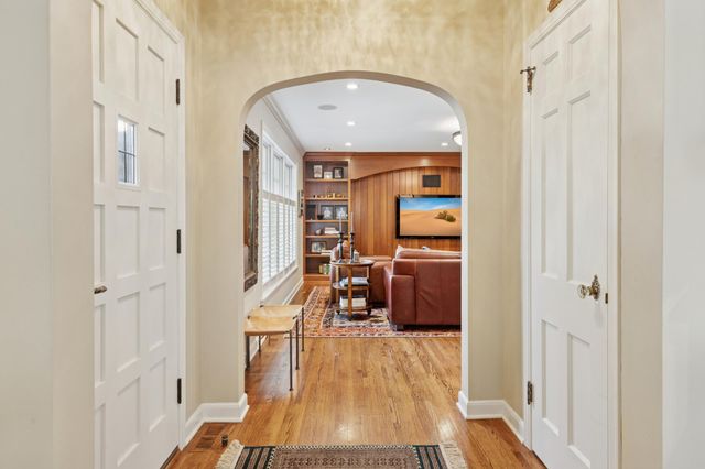 5325 Wooddale Avenue, Edina, MN 55424