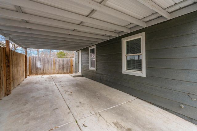 3128 W University Ave, Wichita, KS 67213