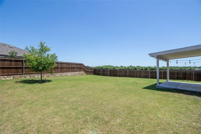 820 Forestdale Court, Haslet, TX 76052