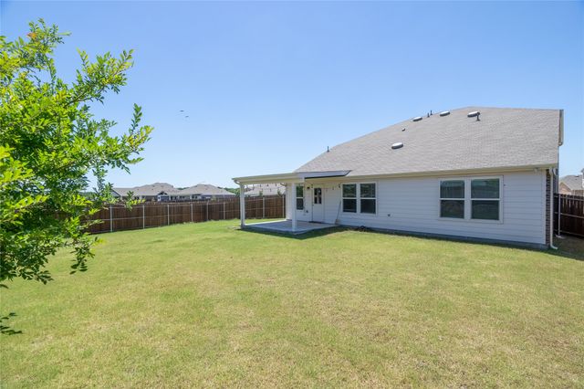 820 Forestdale Court, Haslet, TX 76052