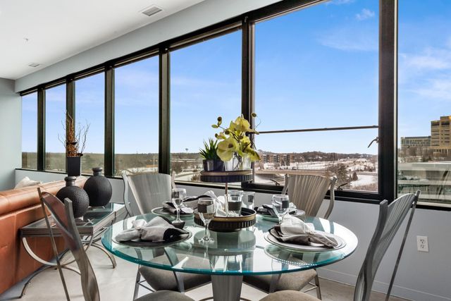 5601 Smetana Drive 608, Hopkins, MN 55343