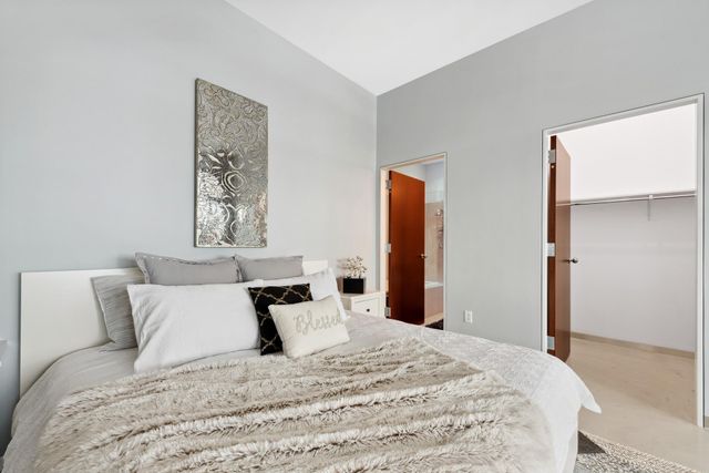 5601 Smetana Drive 608, Hopkins, MN 55343