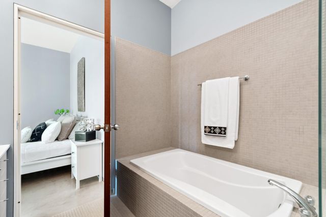 5601 Smetana Drive 608, Hopkins, MN 55343