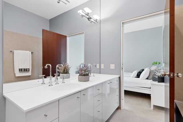 5601 Smetana Drive 608, Hopkins, MN 55343