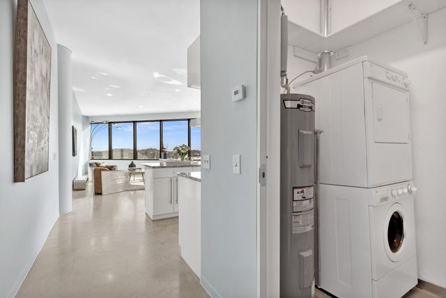 5601 Smetana Drive 608, Hopkins, MN 55343