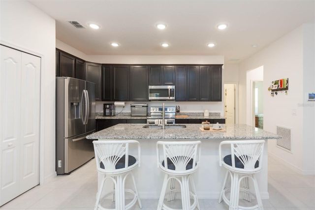 31088 JAZZ LEAF PLACE, San Antonio, FL 33576