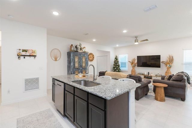 31088 JAZZ LEAF PLACE, San Antonio, FL 33576