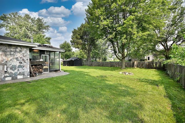564 W Harrison Road, Lombard, IL 60148