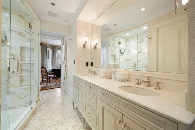 381 Beacon Street, Boston, MA 02116