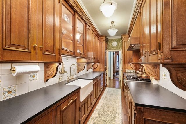 381 Beacon Street, Boston, MA 02116