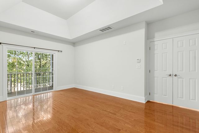 9211 Calabria Drive 205, Raleigh, NC 27617