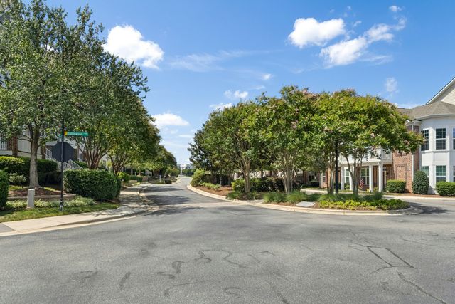 9211 Calabria Drive 205, Raleigh, NC 27617