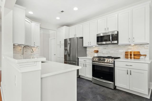 9211 Calabria Drive 205, Raleigh, NC 27617