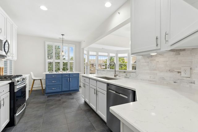 9211 Calabria Drive 205, Raleigh, NC 27617