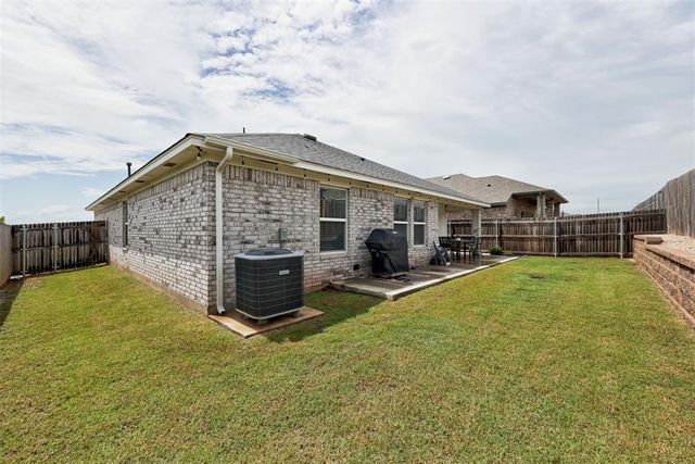 2721 Gulliver Street, Norman, OK 73069