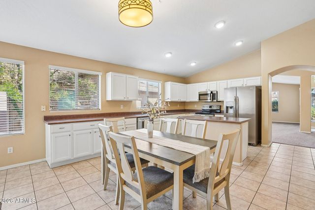6100 S FOUR PEAKS Place, Chandler, AZ 85249