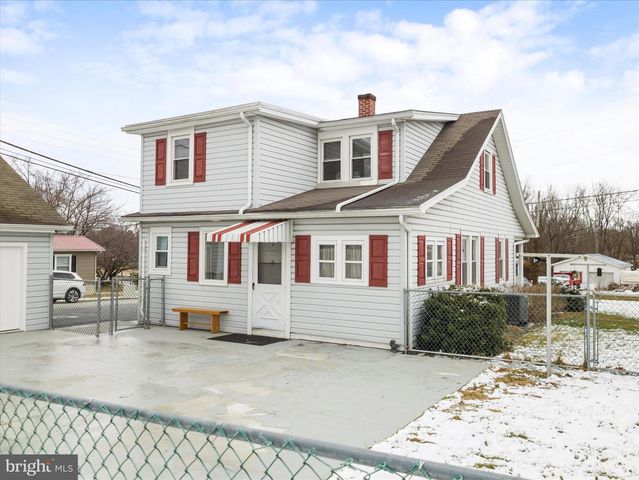 480 FALLING SPRING RD, Chambersburg, PA 17202