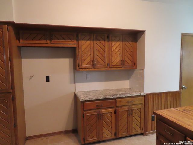 9207 Lasater St., San Antonio, TX 78254