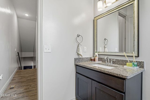472 Vin Benicarlo Place, El Paso, TX 79912