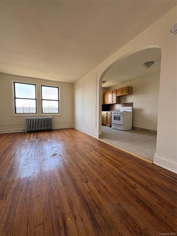 30 Locust Hill Avenue 7L, Yonkers, NY 10701