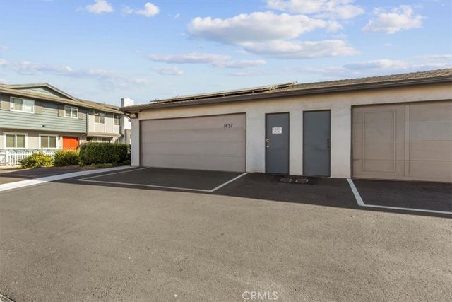 1437 Sycamore, Tustin, CA 92780