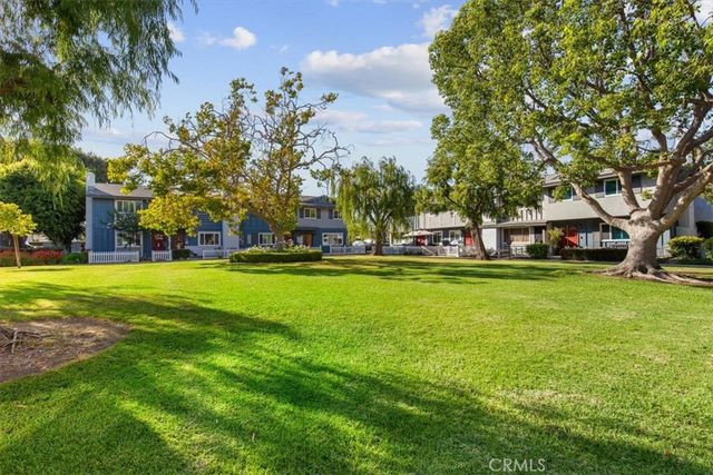 1437 Sycamore, Tustin, CA 92780