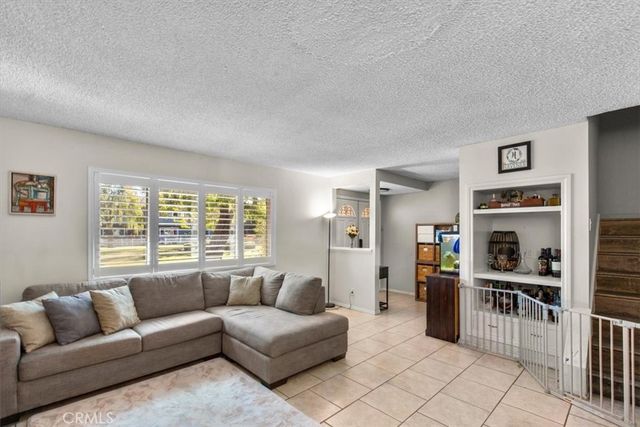 1437 Sycamore, Tustin, CA 92780