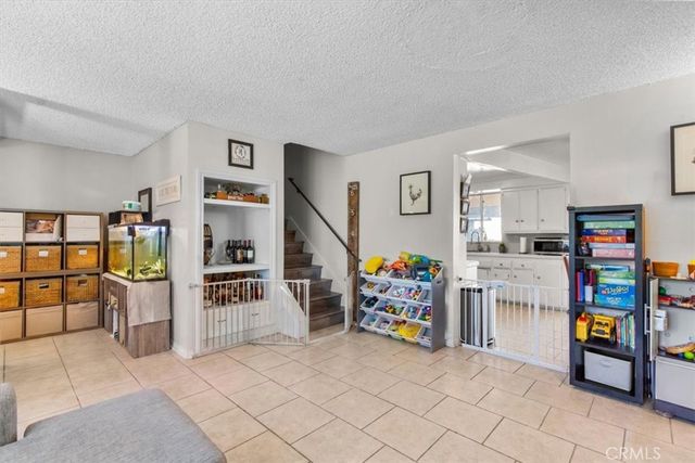1437 Sycamore, Tustin, CA 92780