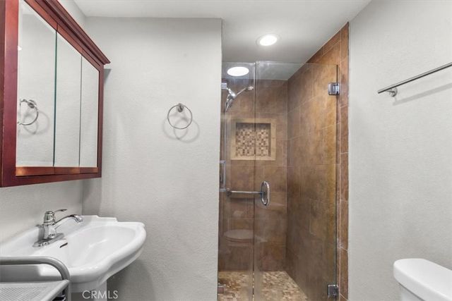 1437 Sycamore, Tustin, CA 92780