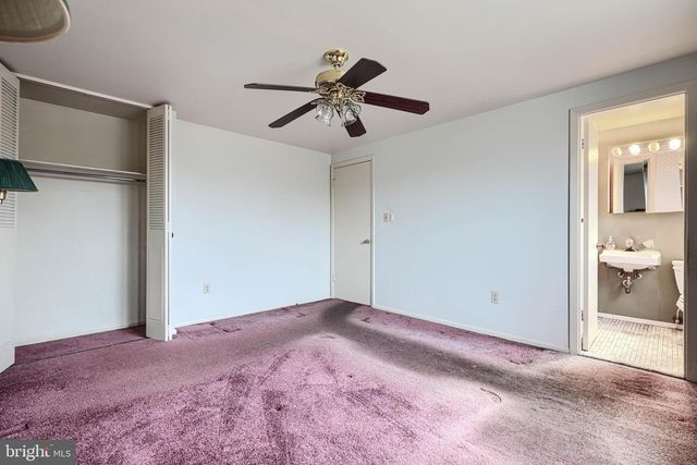 934 REGINA DR, Baltimore, MD 21227