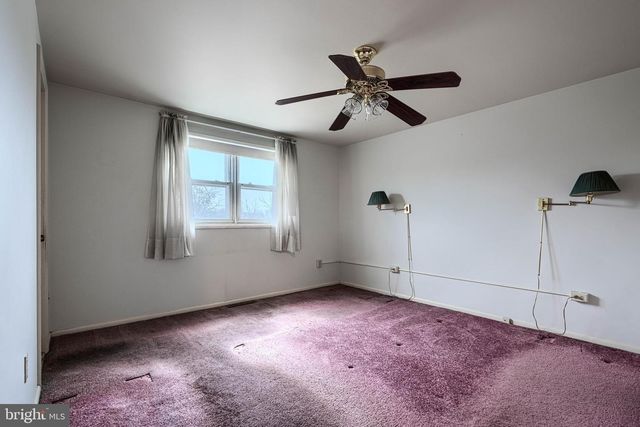 934 REGINA DR, Baltimore, MD 21227