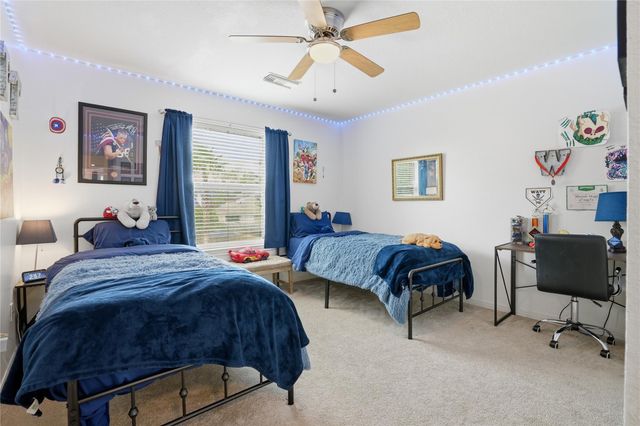 1501 W Castlewood Avenue, Friendswood, TX 77546