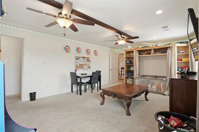 1501 W Castlewood Avenue, Friendswood, TX 77546