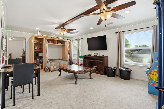 1501 W Castlewood Avenue, Friendswood, TX 77546