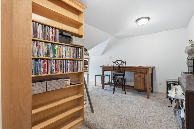 1501 W Castlewood Avenue, Friendswood, TX 77546