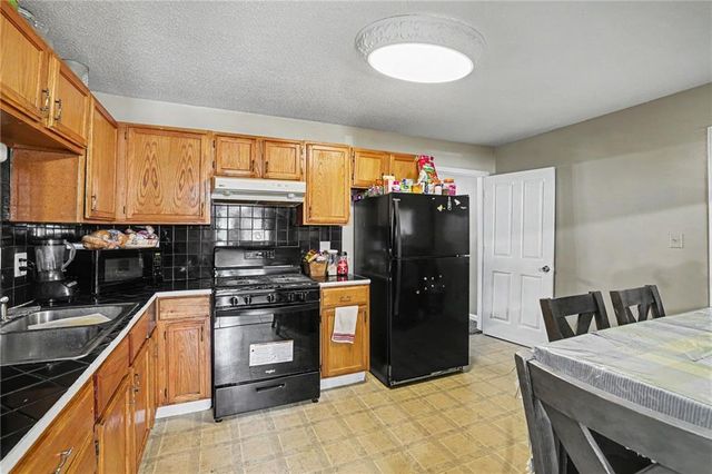 4522 Walker Avenue, Kansas City, KS 66102
