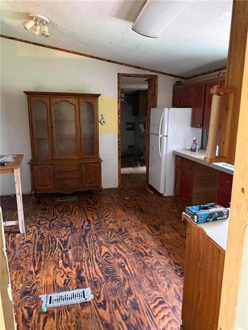 15000 E 200th Street, Peculiar, MO 64078