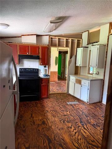 15000 E 200th Street, Peculiar, MO 64078