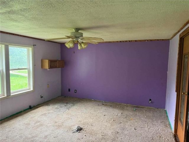 15000 E 200th Street, Peculiar, MO 64078