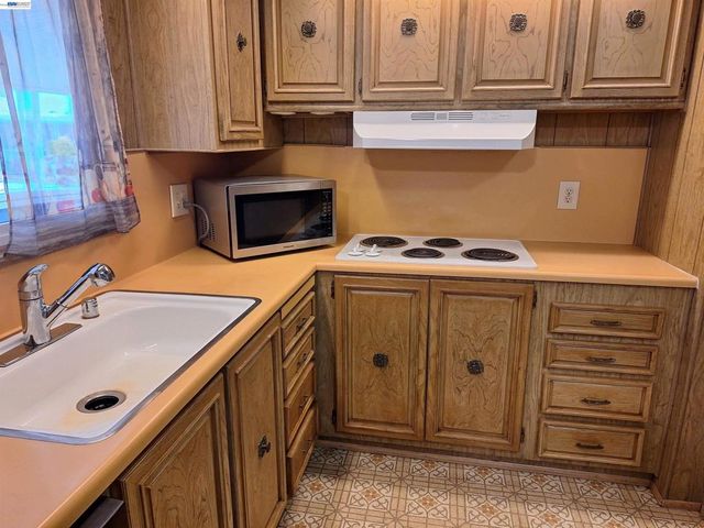 356 Santa Paula, San Leandro, CA 94579