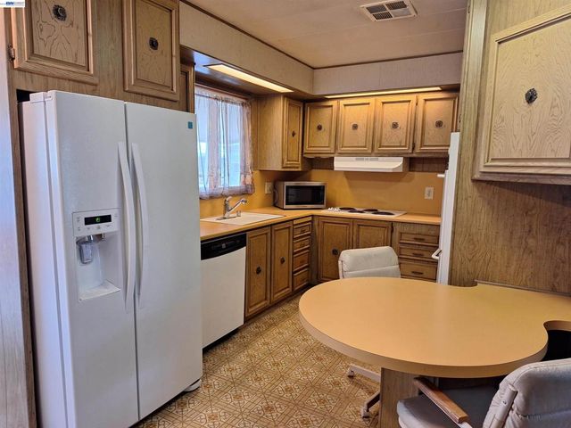 356 Santa Paula, San Leandro, CA 94579