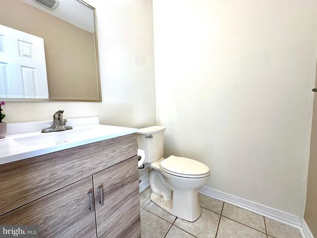 760 PARMENTIER RD, Warminster, PA 18974