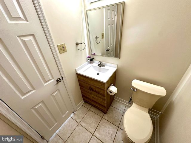 760 PARMENTIER RD, Warminster, PA 18974