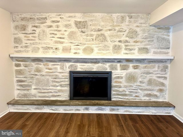 760 PARMENTIER RD, Warminster, PA 18974