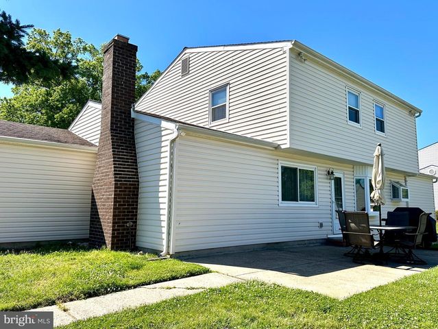 760 PARMENTIER RD, Warminster, PA 18974