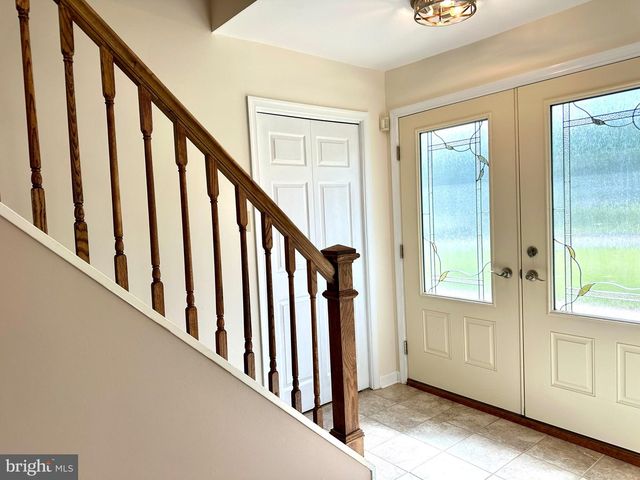 760 PARMENTIER RD, Warminster, PA 18974